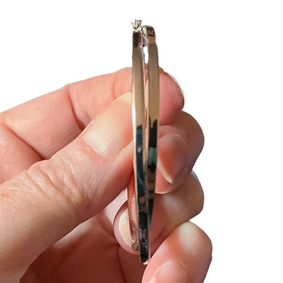 Chloe + Isabel Leather Bling Bracelet & Two (2) Silver Tone Pierced Earrings Lot - Picture 7 of 8